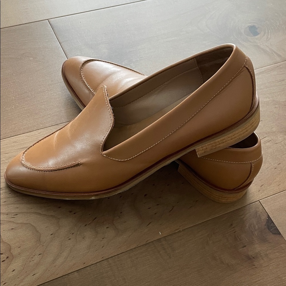 Everlane Women’s Tan Loafers - Picture 4 of 5
